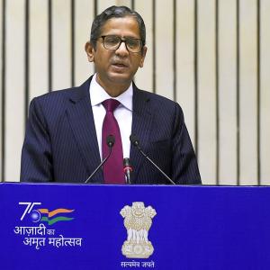 CJI reminds of 'Lakshman Rekha' at meet with CMs, PM