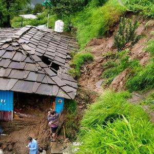 Heavy rains trigger flash floods in Uttarakhand