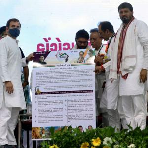 Cong promises free power, farm loan waiver in Gujarat
