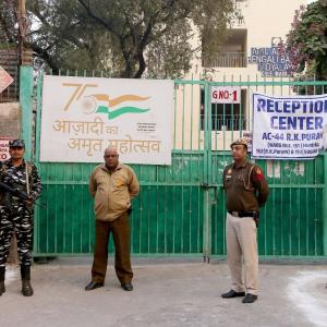 10,000 policemen deployed for Delhi vote count on Wed