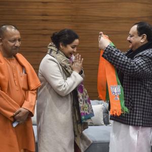 Mulayam's daughter-in-law joins BJP, may contest poll