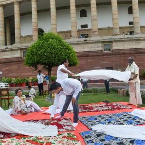 At MPs' relay fast: Food by parties, toilet in Parl