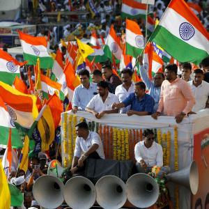 AAP to split Oppn votes, benefit BJP in Guj: Experts