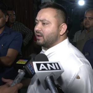 ED quizzes Tejashwi for 9 hrs in land-for-jobs case