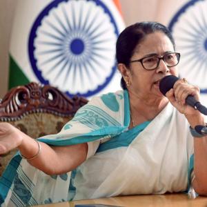 Will resign if proven I called Shah to...: Mamata