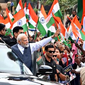 PEW survey finds 80% of Indians gung-ho about Modi