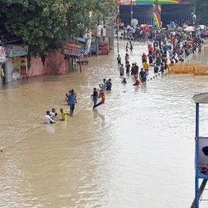 Yamuna still over danger mark, Delhi remains flooded