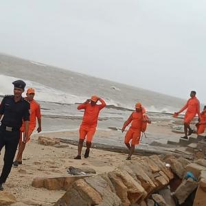 Guj braces for 'very severe' Biparjoy; landfall today