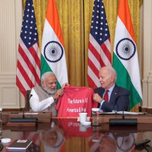 Biden gifts special t-shirt to Modi with 'AI' quote