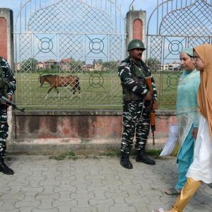 Eid prayers 'not allowed' at Srinagar Jama Masjid