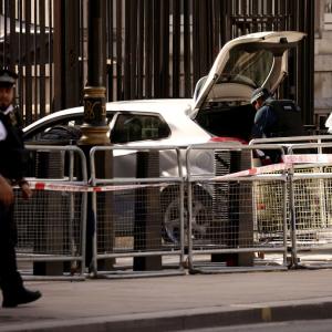 Car crashes into gates of British PM's residence