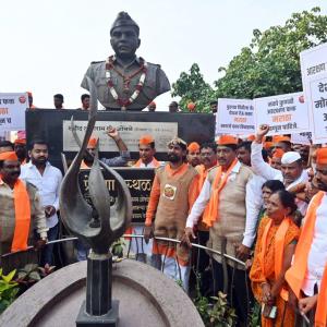 Maratha quota activists ends life in Mumbai