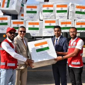 India sends 38.5 tonnes of aid to Palestine