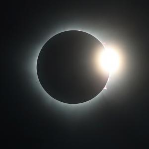 Total Solar Eclipse: Breathtaking Scenes