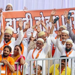 Opposition urges people to move EC against Modi's remark
