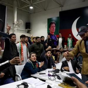 Candidates backed by Imran spring surprise in Pak poll