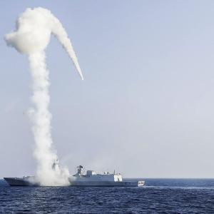 Navy ships, jets remain mission ready in Arabian Sea