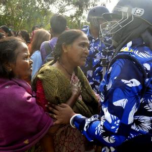Bengal moves SC as CBI approaches to take over case