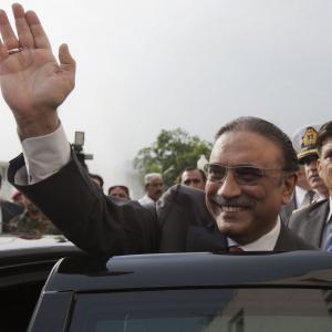 Zardari elected as Pak Prez for historic 2nd term
