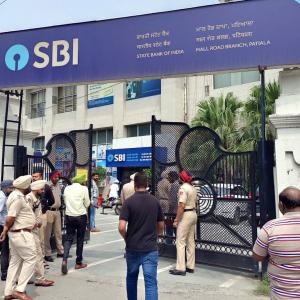 22,217 electoral bonds purchased, 22,030 redeemed: SBI