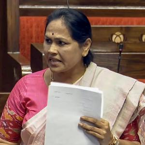 Union minister 'seeks forgiveness' after remarks on Tamil Nadu