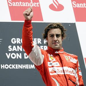 Alonso gets the win without the applause