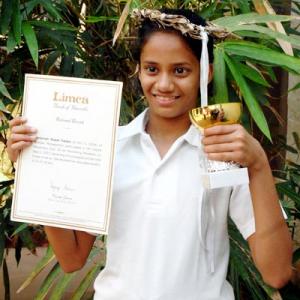 Mumbai schoolgirl swims into Limca Book of Records
