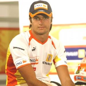 Renault accuse Piquet of blackmail