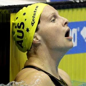 Jones leads Australian swimming team for CWG