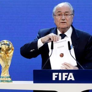 Russia and Qatar to host 2018 and 2022 World Cups