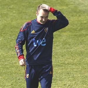 Spain's Iniesta on road to recovery
