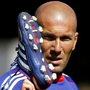 Zidane steals the show at France training camp
