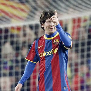 Messi hat-trick puts Barca 10 points clear