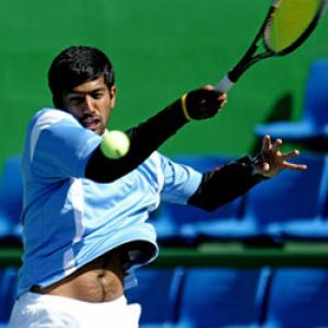 Davis Cup: Somdev-Bopanna go down fighting