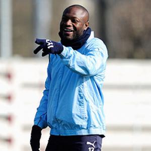 Gallas extends Tottenham contract