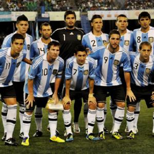 Messi-inspired Argentina edge Venezuela in Kolkata