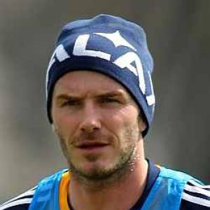 Crowd-puller Beckham to lead Britain's Oly team