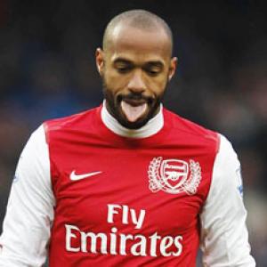 Arsenal sign Henry on loan to rescue club's fortunes