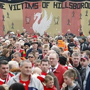 Police to open new inquiry in Hillsborough soccer disaster
