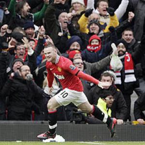 EPL: Rooney double sends United top in dramatic tie