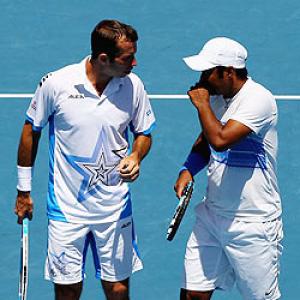 Australian Open: Paes-Stepaenk clinch men's doubles title