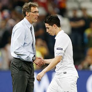 France's Nasri in foul-mouthed rant at reporter