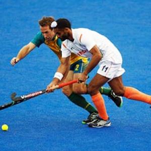 Hockey: Australia crush India in Olympic test event