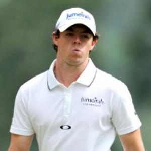 Tired McIlroy makes poor start in Hong Kong