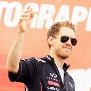 Vettel pays tribute to boyhood hero Schumacher