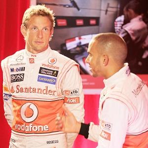 Hamilton gets himself all in a twitter with Button