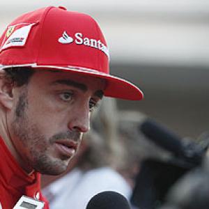 Alonso finds possibilities to claim F1 c'ship