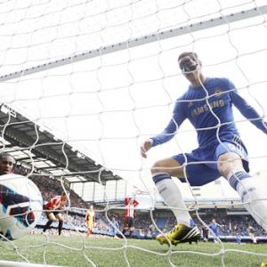 EPL: Torres sparks rally as Chelsea jump above Spurs
