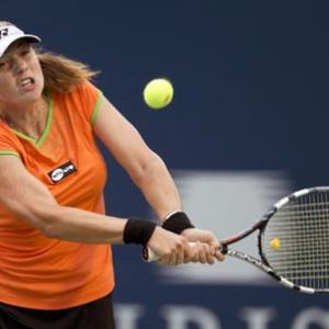 Cancer survivor Kleybanova back with a bang at US Open