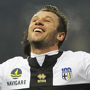 Parma's Cassano nets 100th Serie A goal in draw
